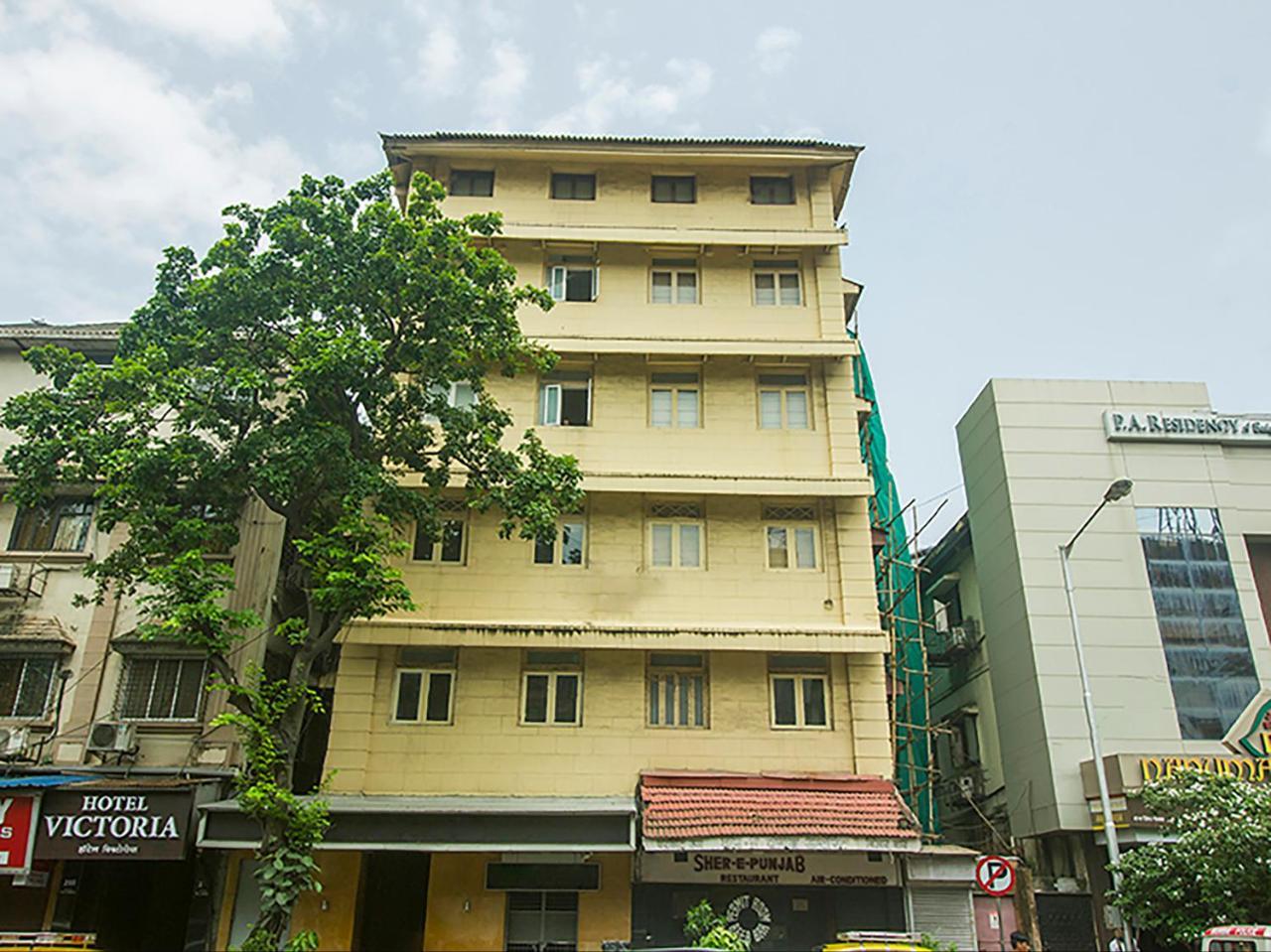 Oyo 8860 Welcome Hotel 3*