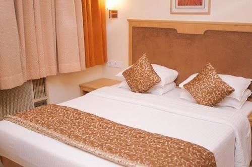 Solitaire Hotel