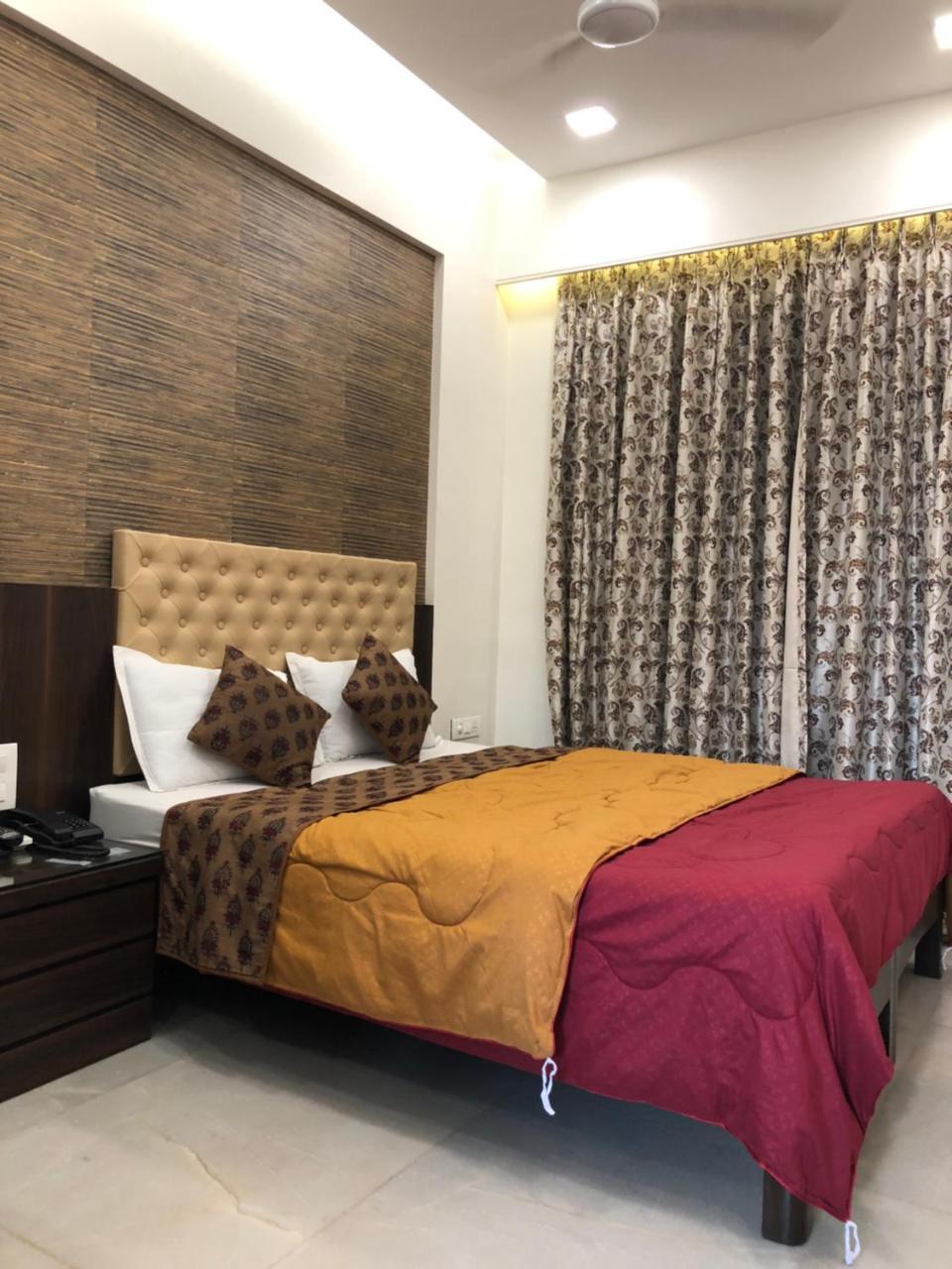 Antique - Colaba Hotel Mumbai