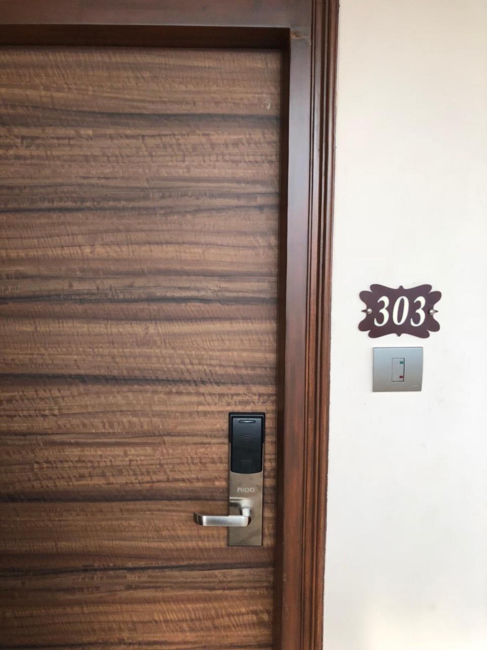 Antique - Colaba Hotel Mumbai