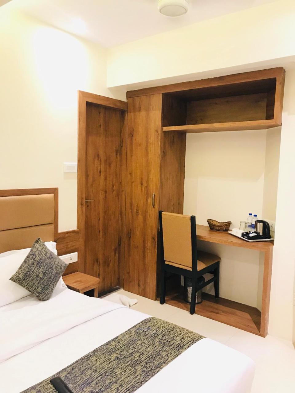Hotel West Blue