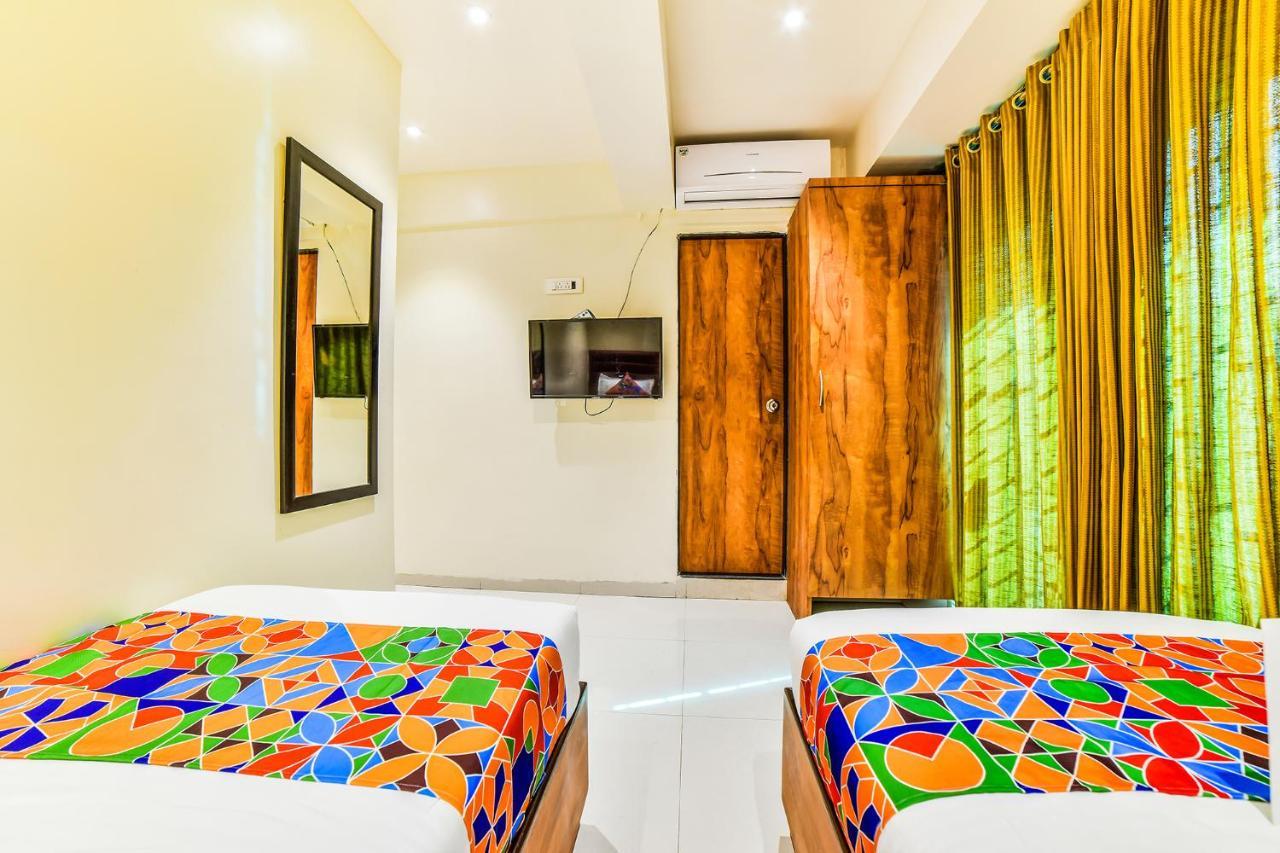 Hotel Fabexpress Deluxe Comfort - Nr Kokilaben Hospital Mumbai