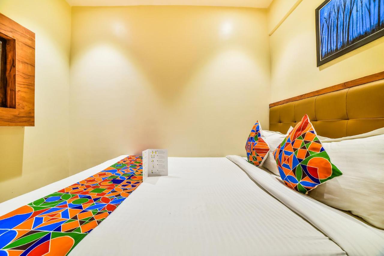 Fabexpress Deluxe Comfort - Nr Kokilaben Hospital Hotel 3*