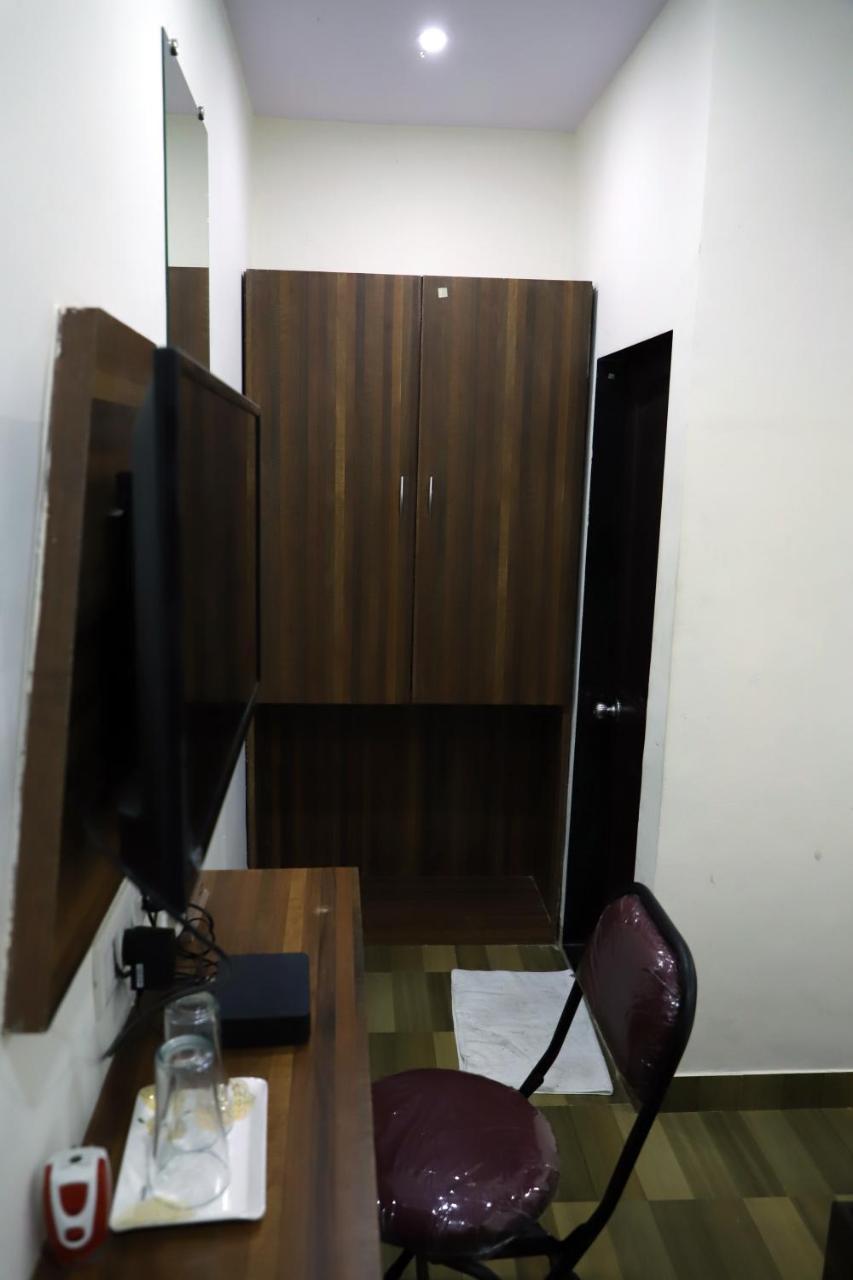 Bed & Breakfast Airport Residency