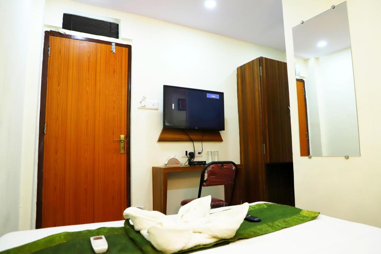 Airport Residency Bed & Breakfast