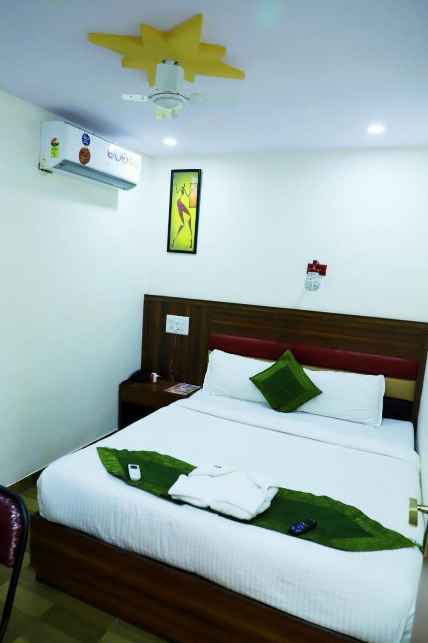 Airport Residency Bed & Breakfast 3*