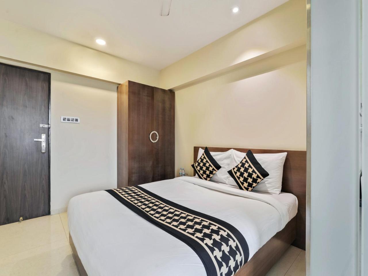 Collection O 30017 Sher-e-punjab Imperial Hotel Mumbai