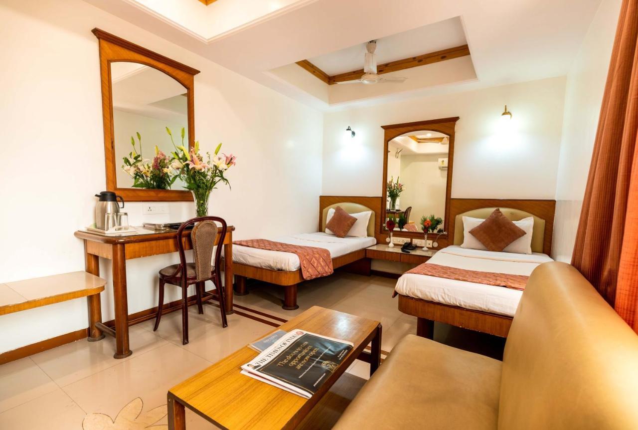 Parklane Hotel