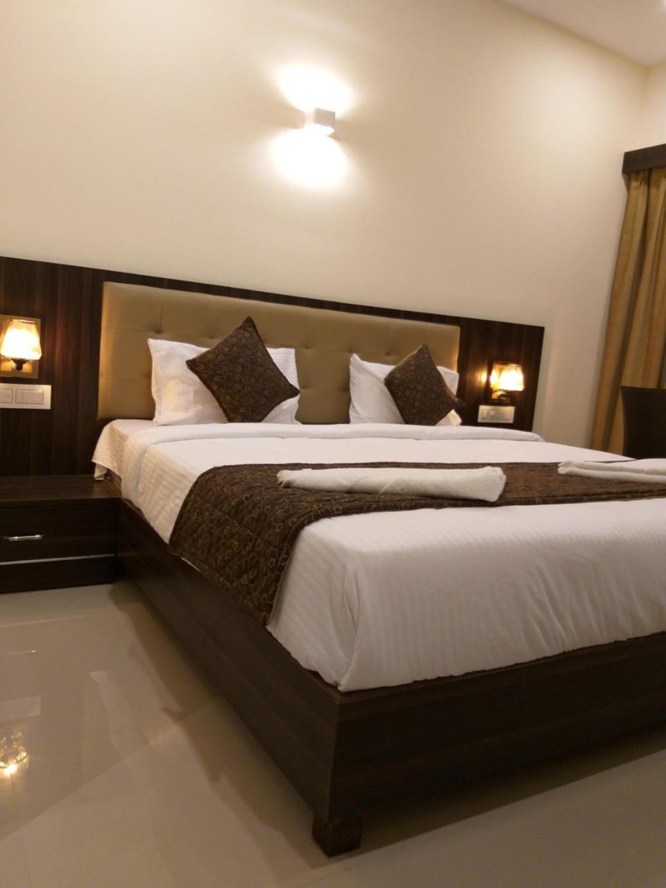 Capital O 40321 Harmony 3* Mumbai