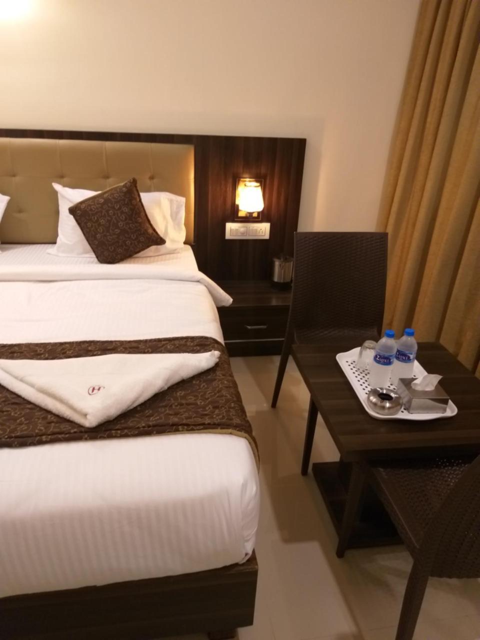 Capital O 40321 Harmony Hotel