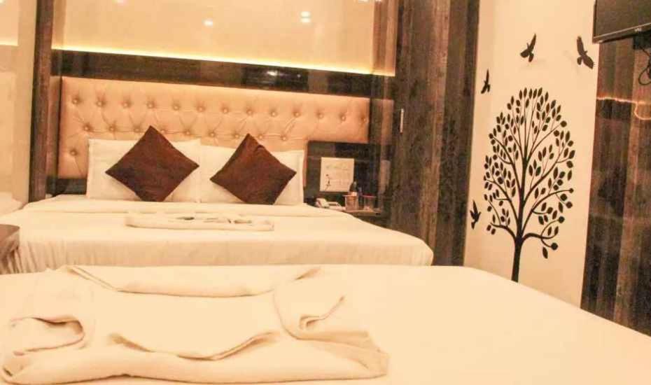 Palace Residency Hotel 3*