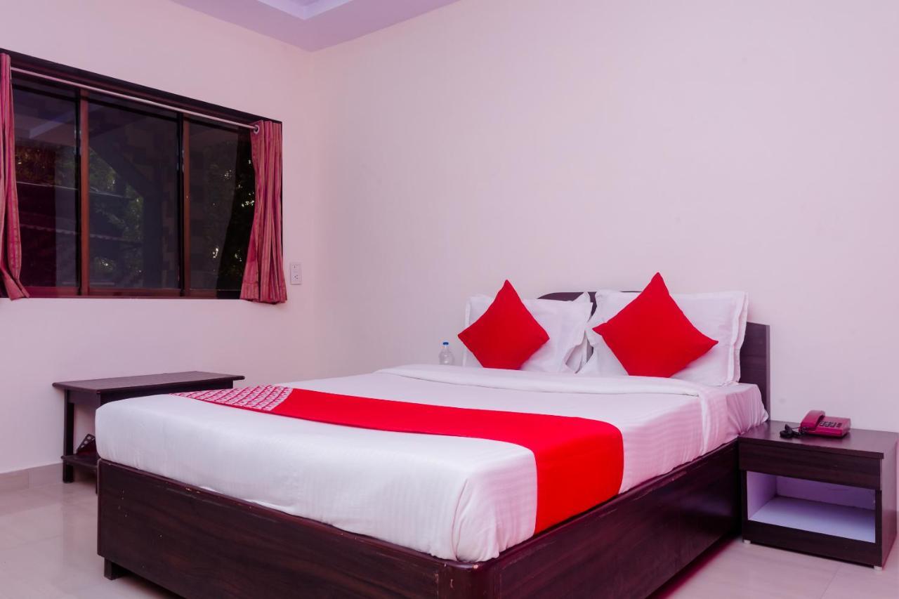 Hotel Manori Corner