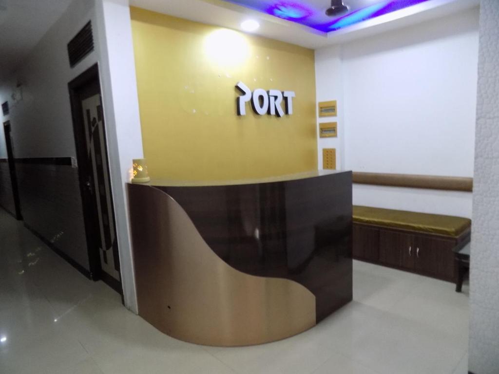 Port Hotel