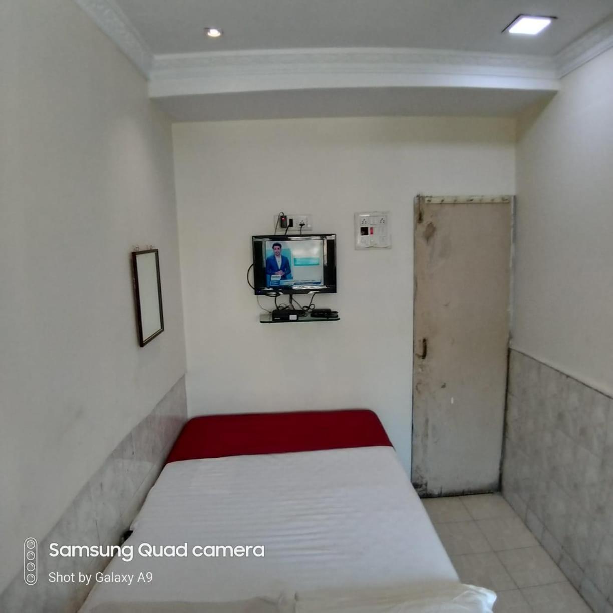 Upper House Guest house *