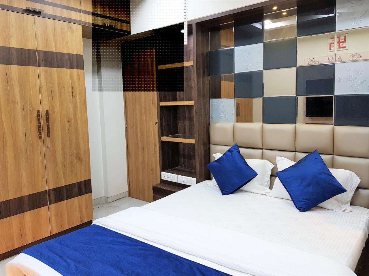 Dreams Powai Guest house 3*