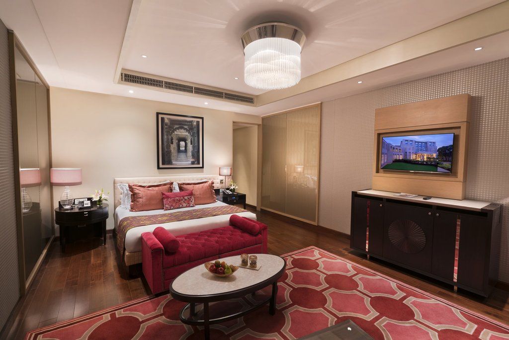 Taj Santacruz 5*