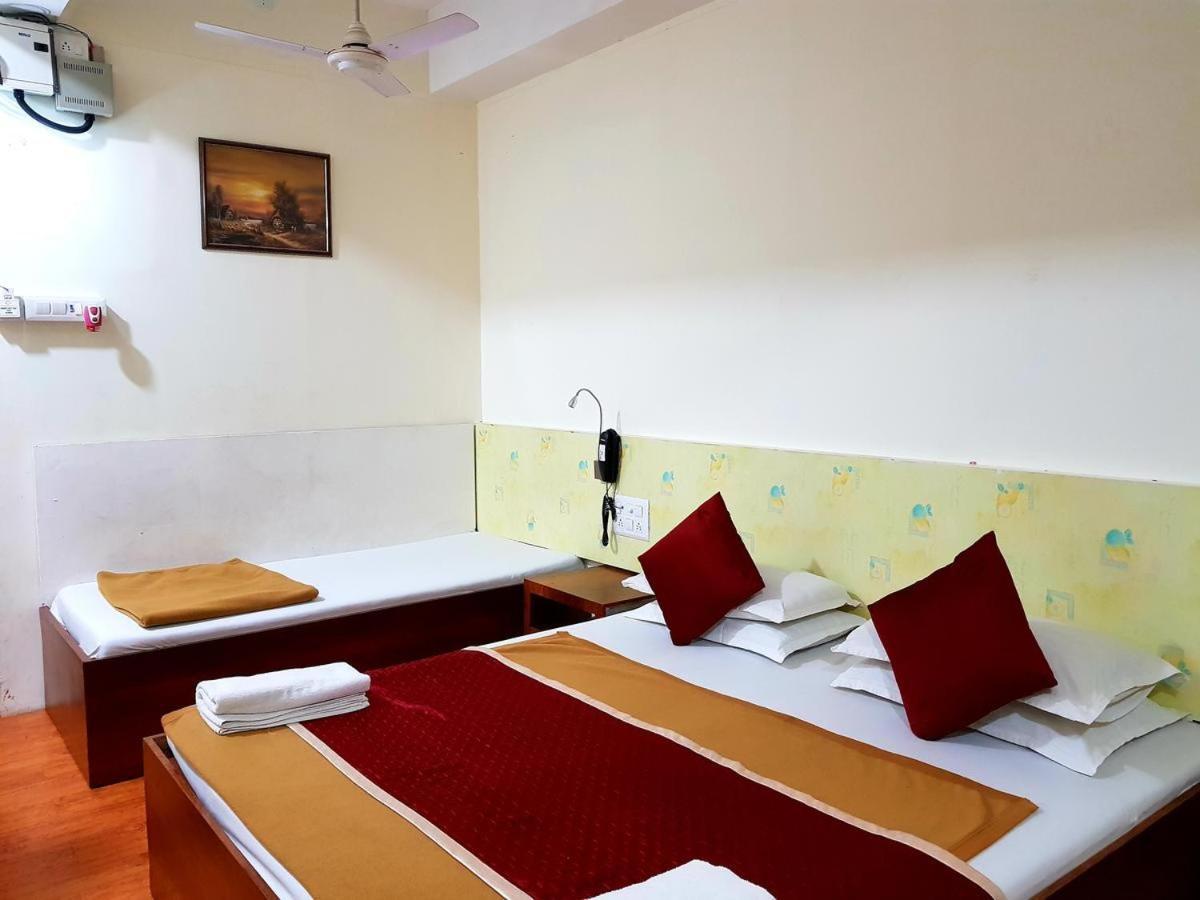 Shubham Parle Hotel Mumbai