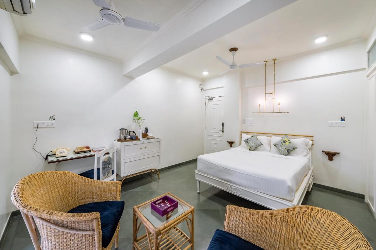 Hotel Kemps Corner 2*
