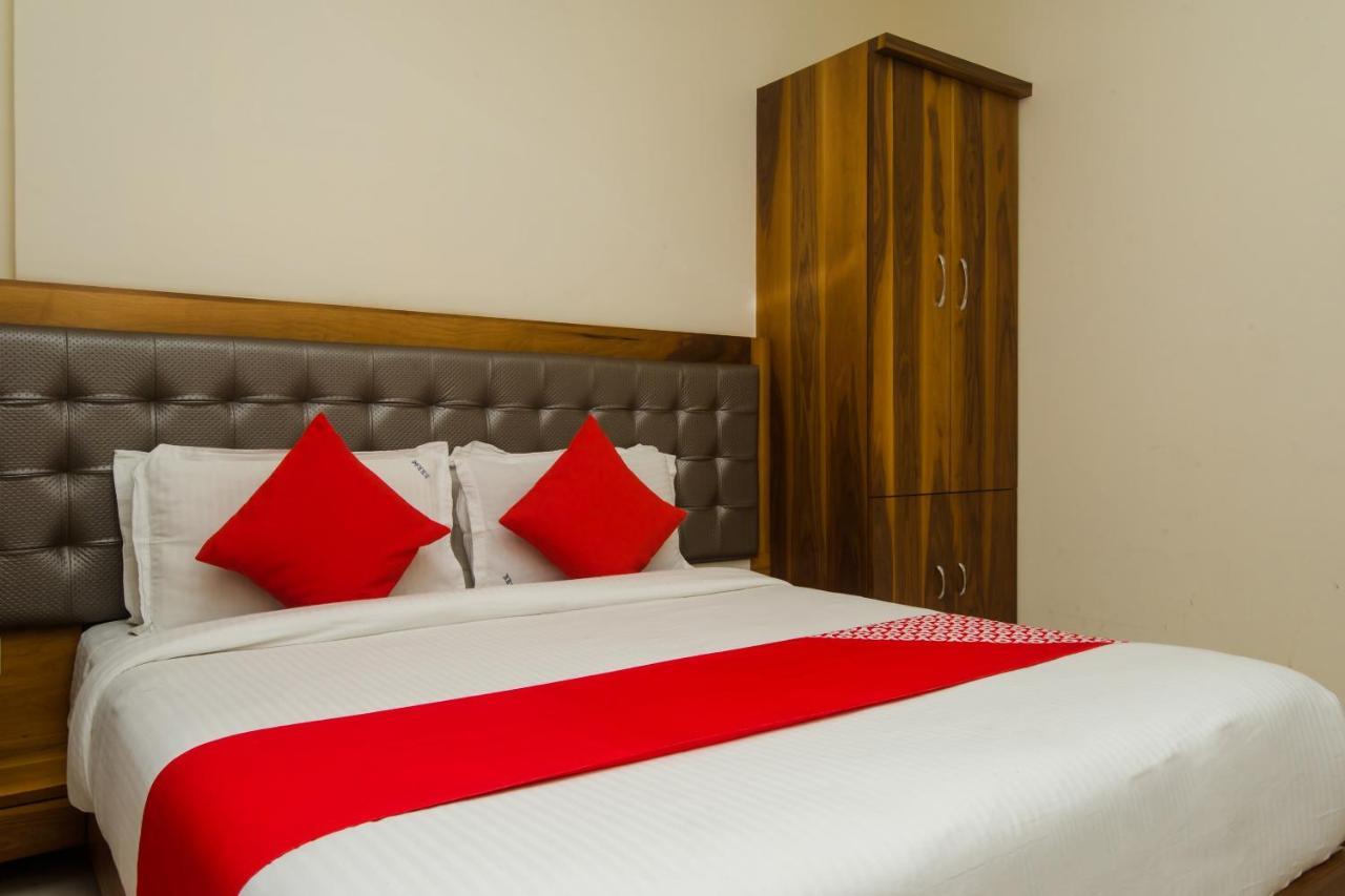 Hotel Oyo 11441 Casa Roomz Powai 3*