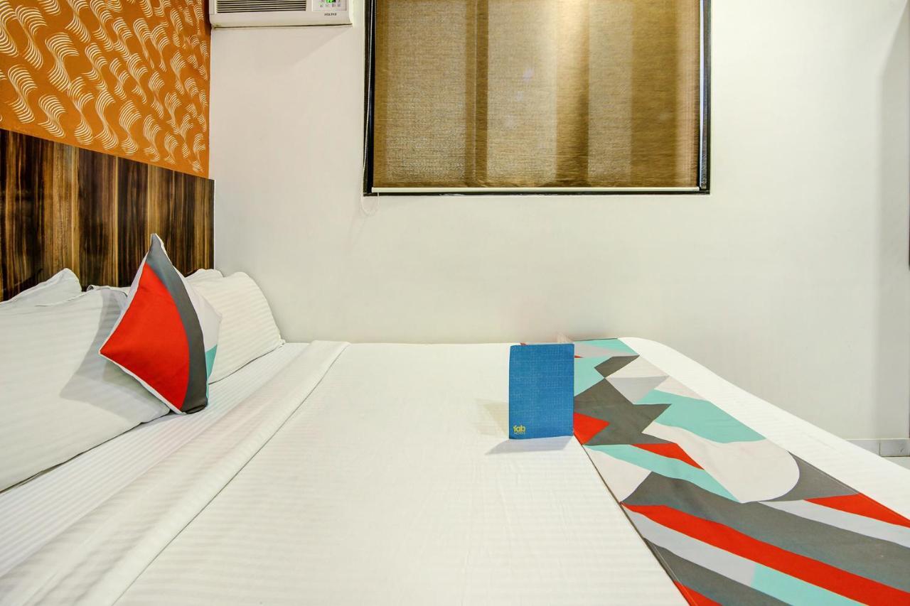 Hotel Fabexpress Garden Park Kurla Mumbai