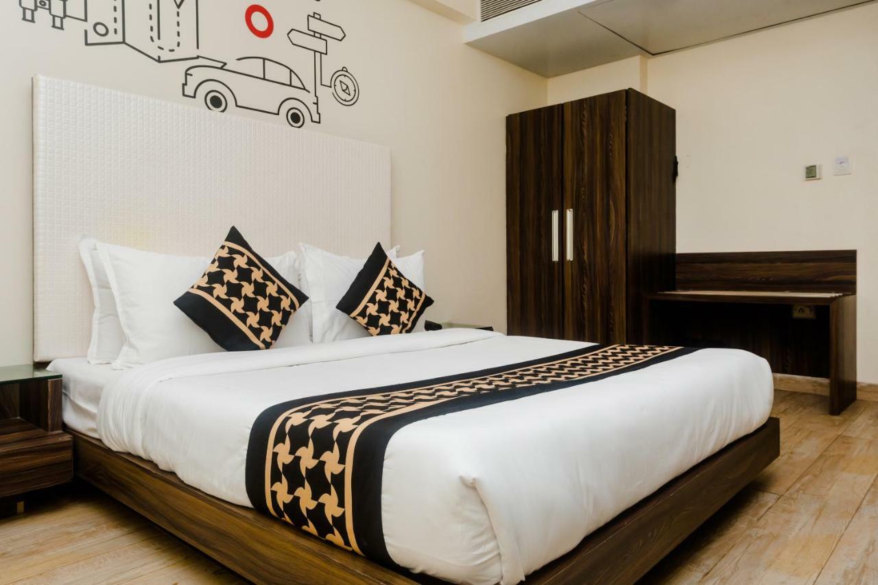 House Juhu 3*
