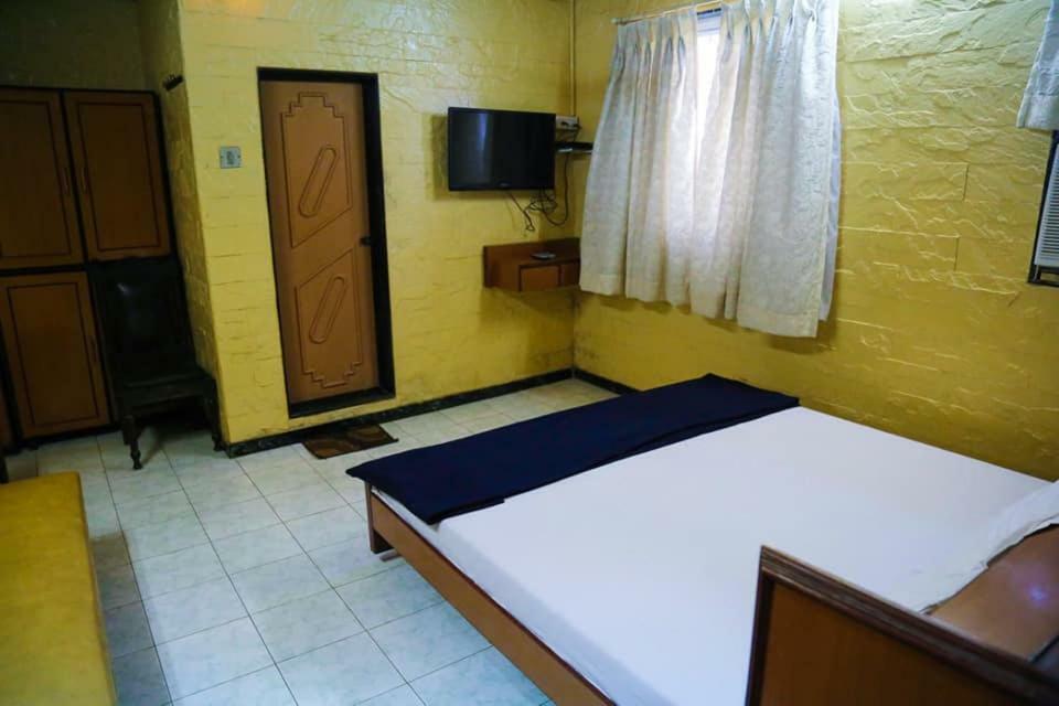 Hotel Happy