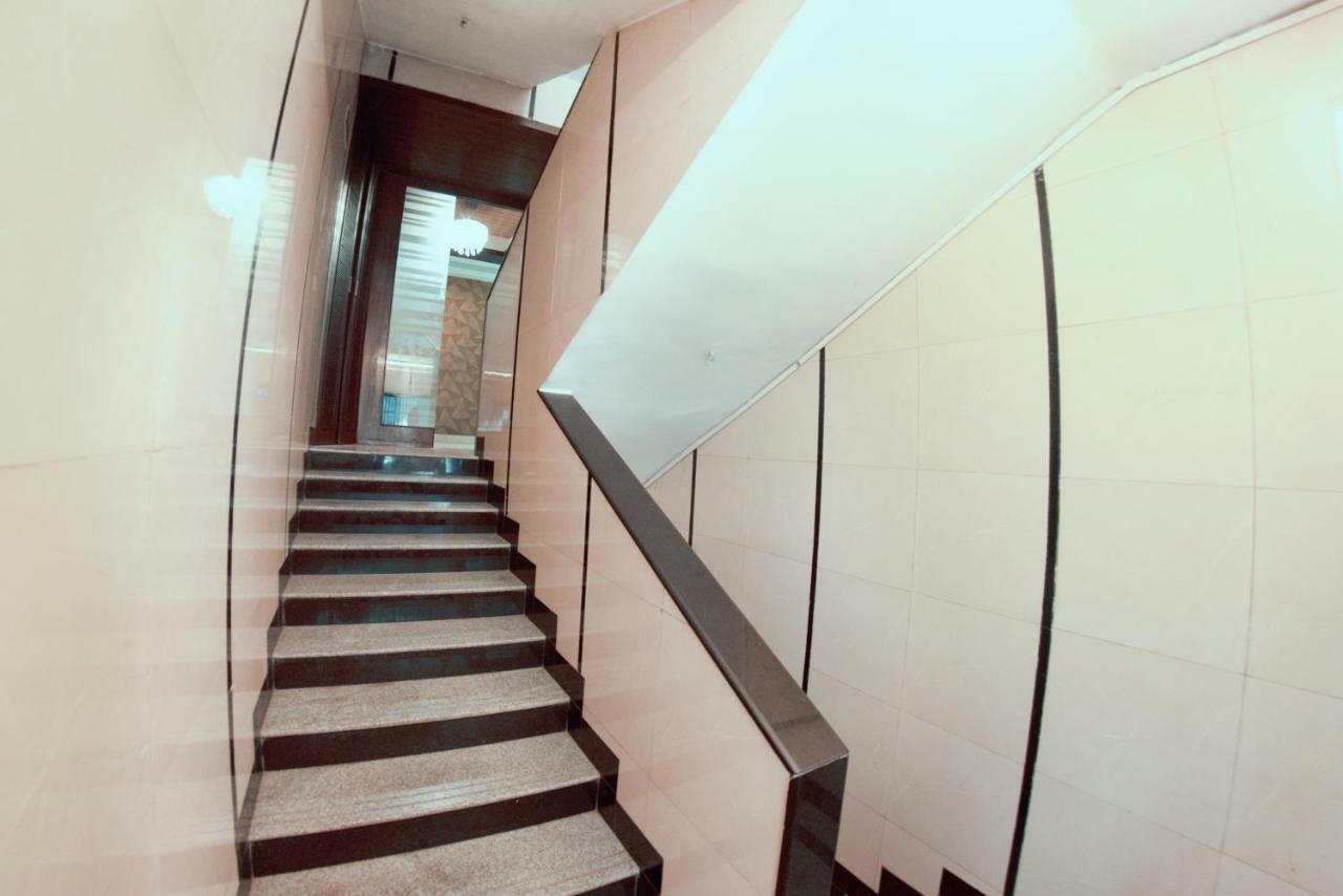 Hotel Manama 3*