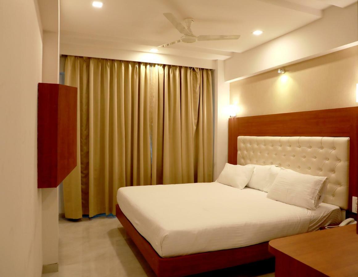 Lords, Hotel
