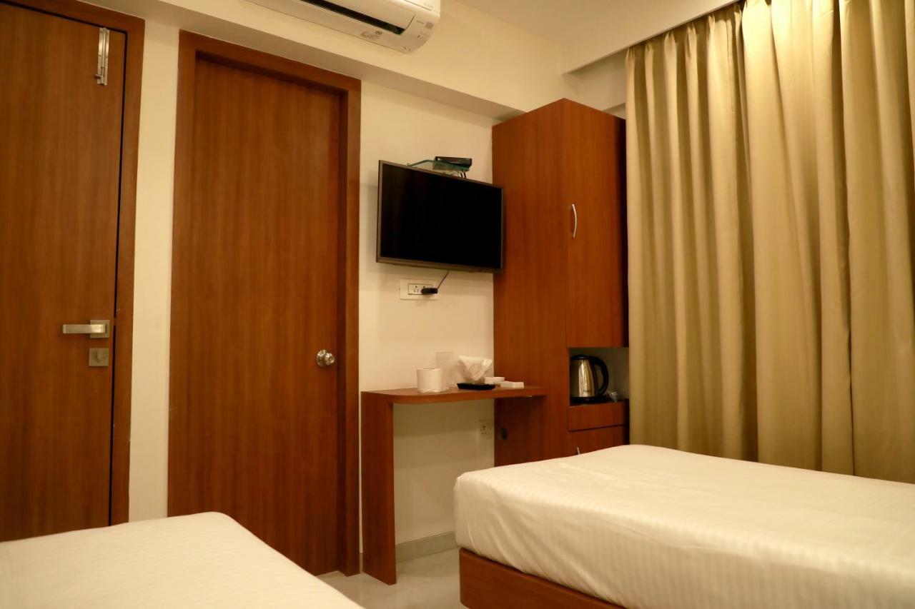 Lords, Hotel 3*