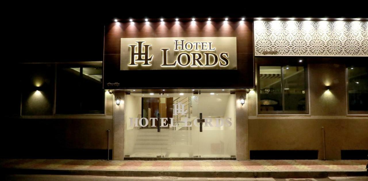 Lords, 3* Mumbai