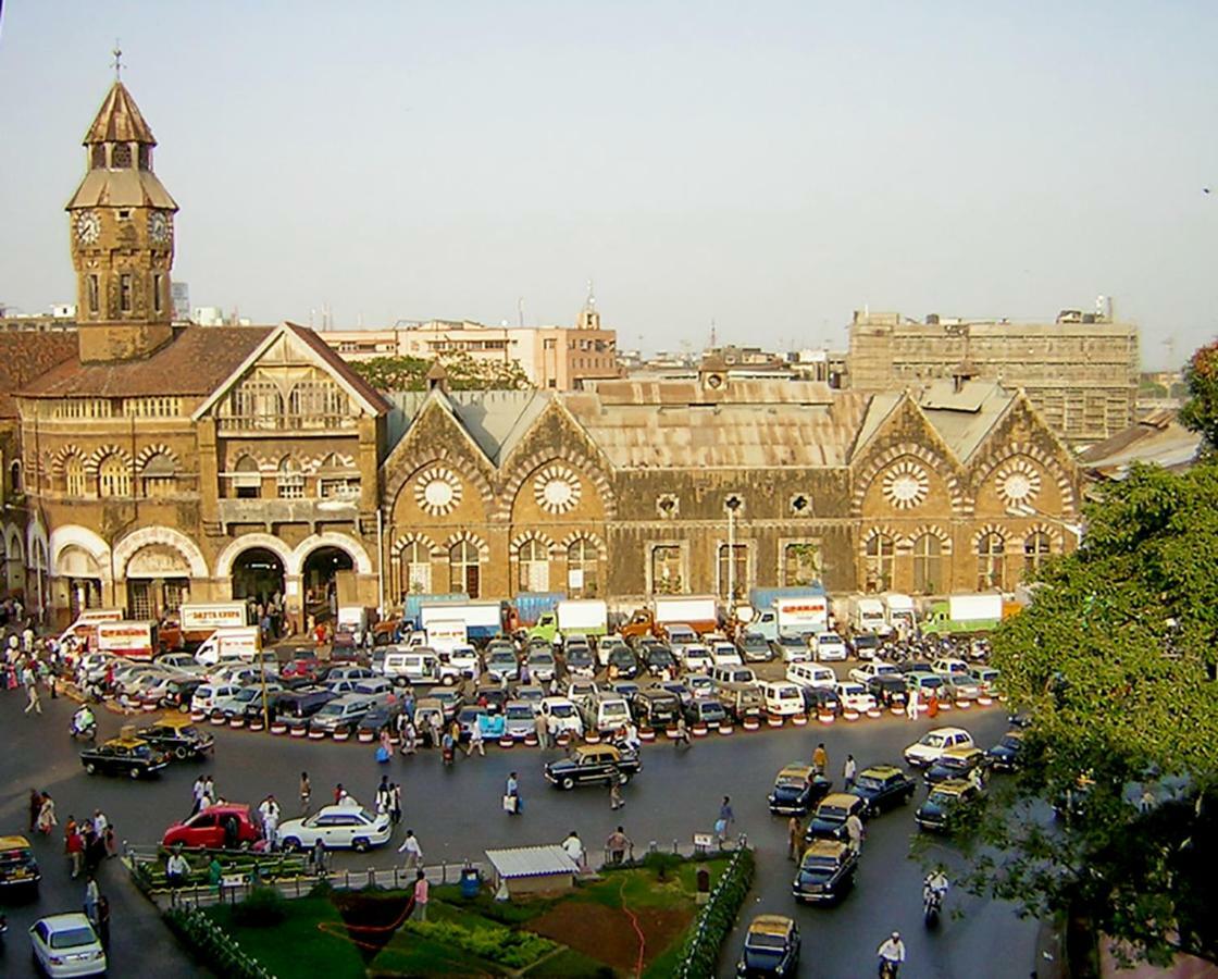 Aman Near Cst Hotel 2*