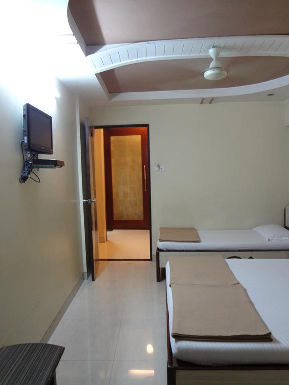 Hotel Broadway Colaba