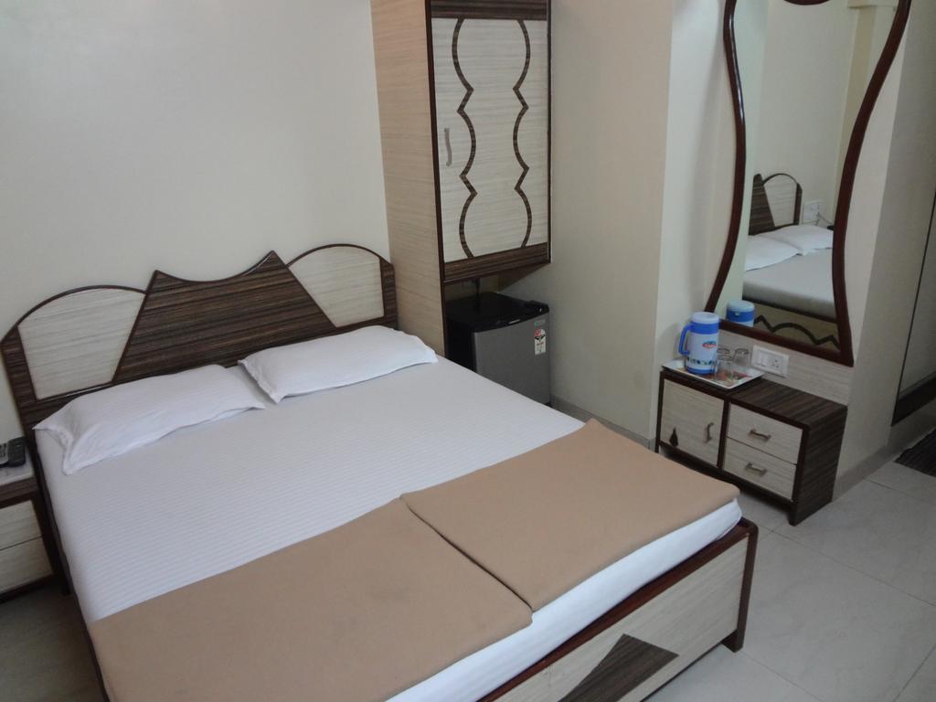 Hotel Broadway Colaba