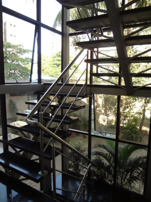 Bloom Residency