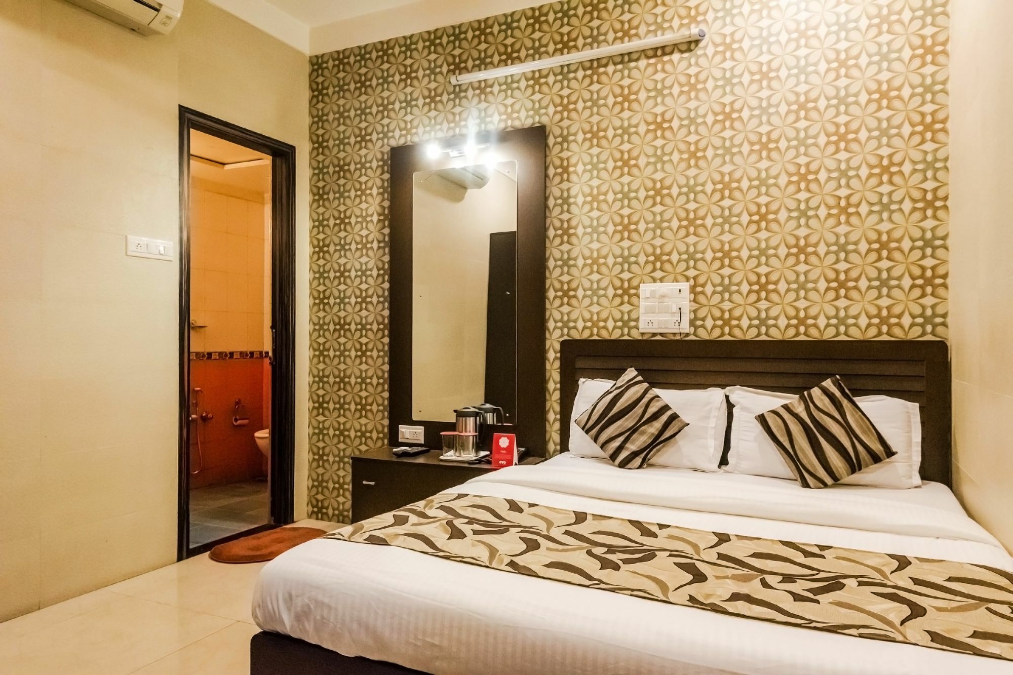 Oyo 6371 Abrol Hotel