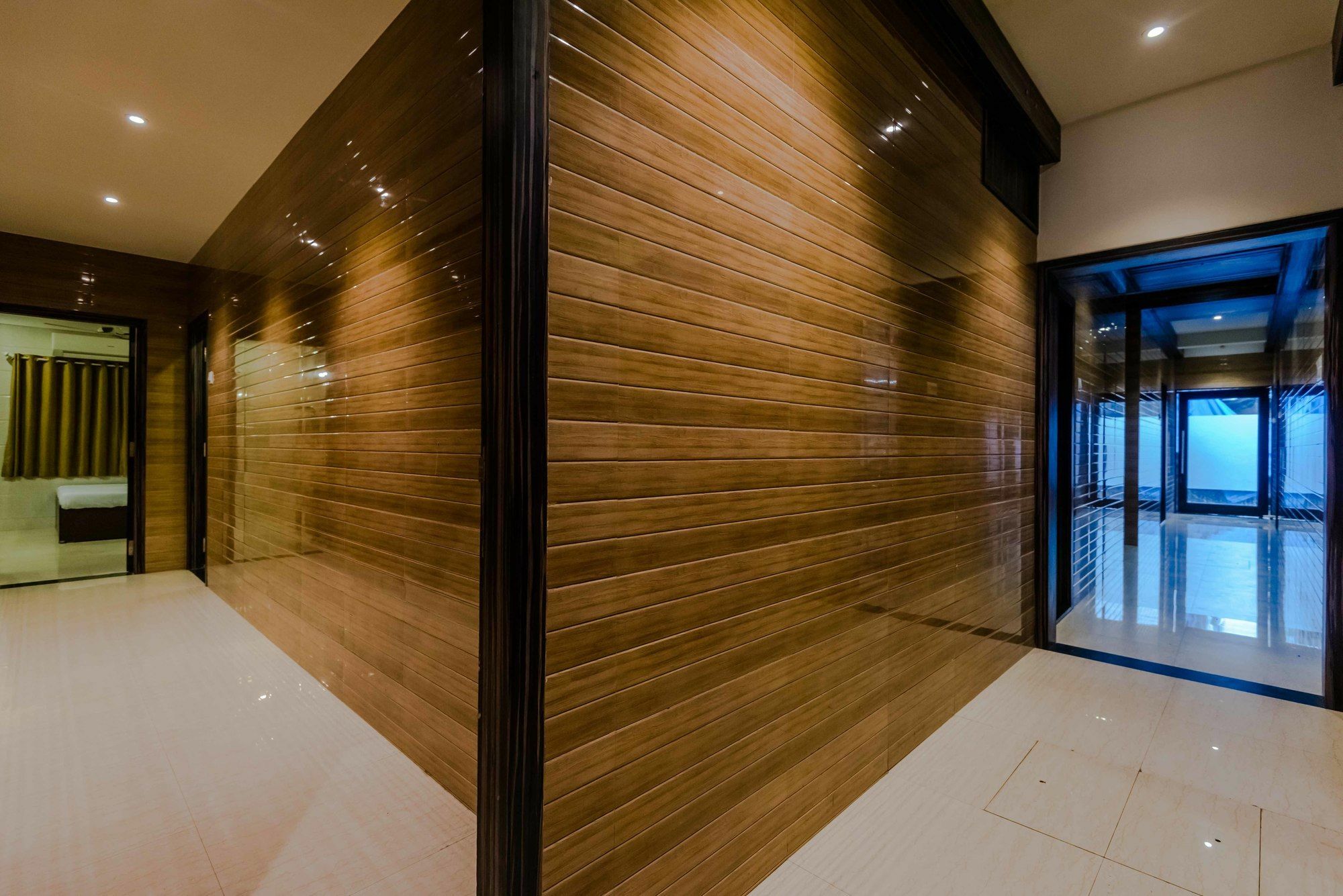 Oyo 6371 Abrol Hotel 3*