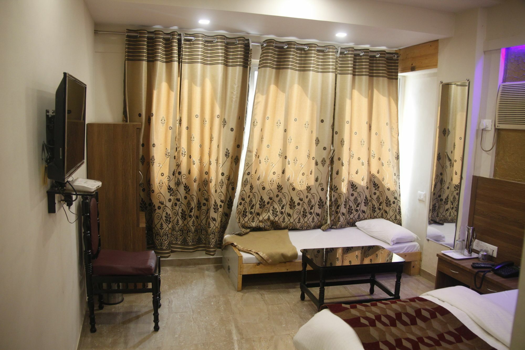 Al Saudia Hotel Mumbai