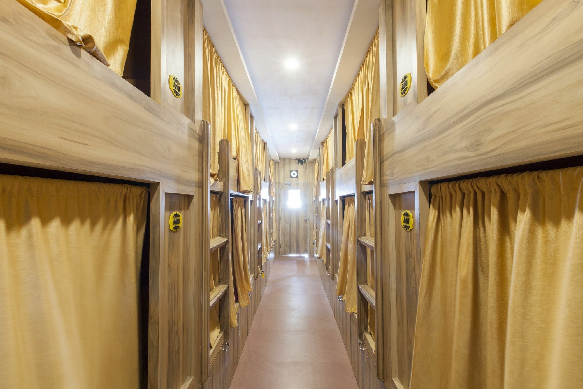 Abza Deluxe Mumbai