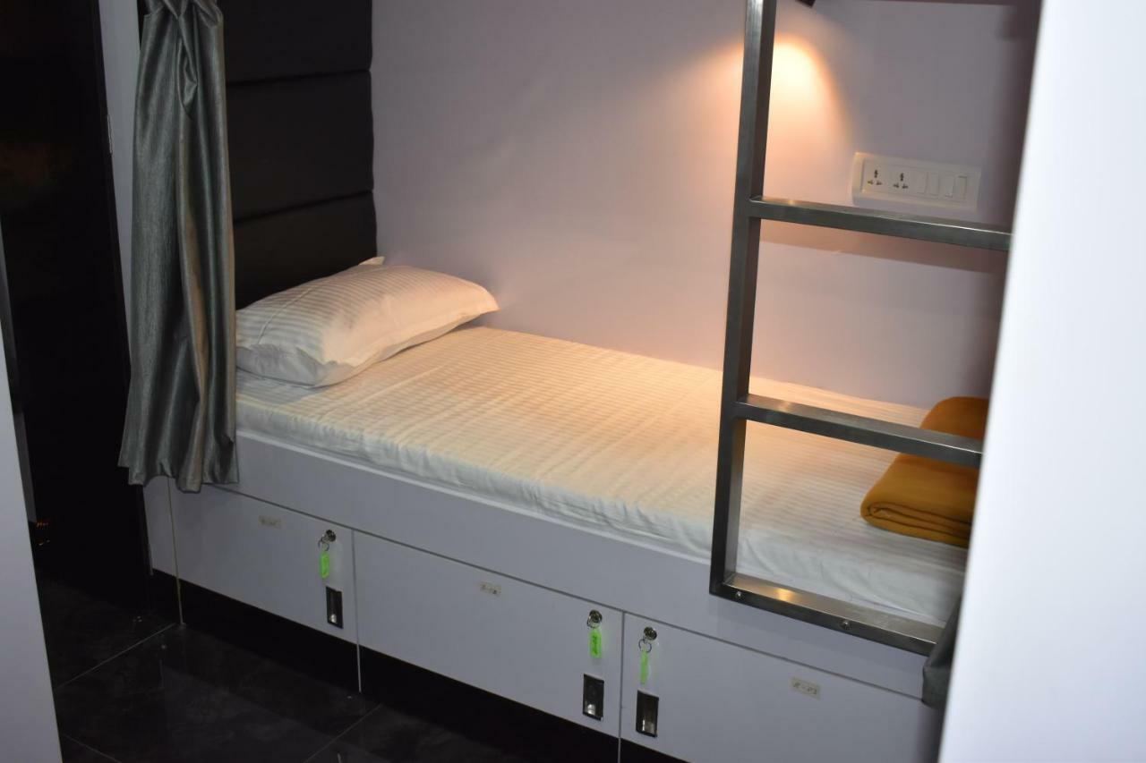 Hostel The Address