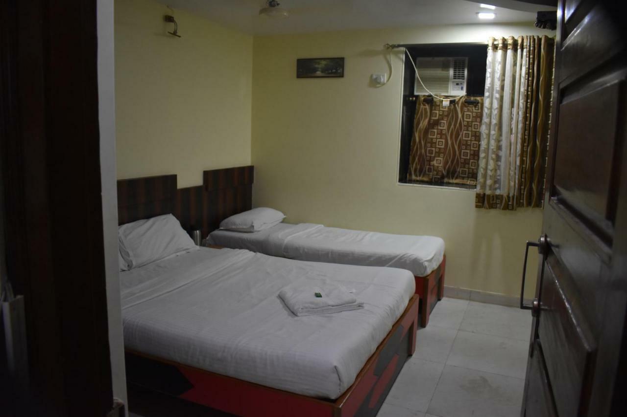 Sea View - Near Taj 3*