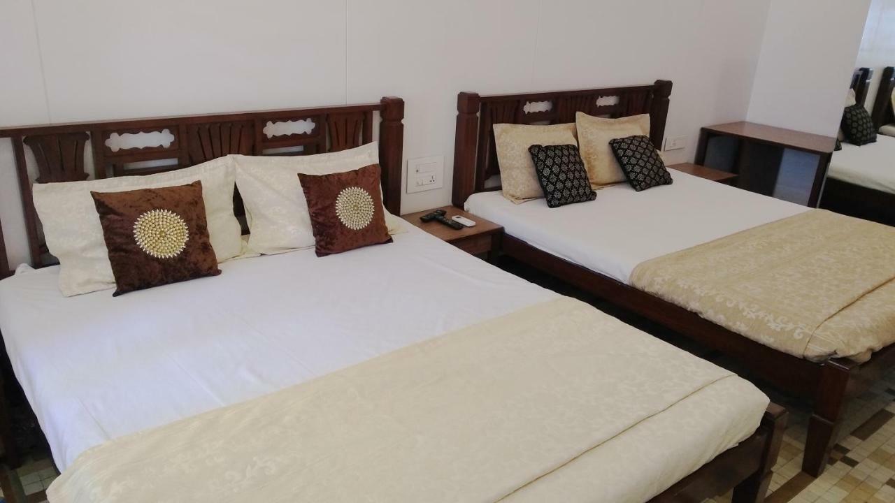 Carlton - Behind Taj Mahal Palace Colaba Hotel