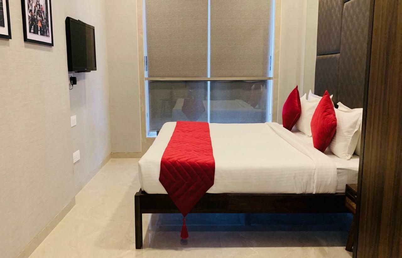 Theory9 Premium Service Khar Mumbai