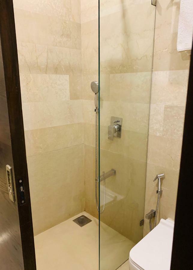 Apartment Theory9 Premium Service Khar *