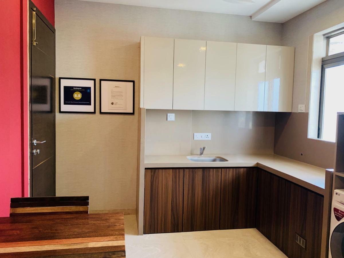 Theory9 Premium Service Khar *