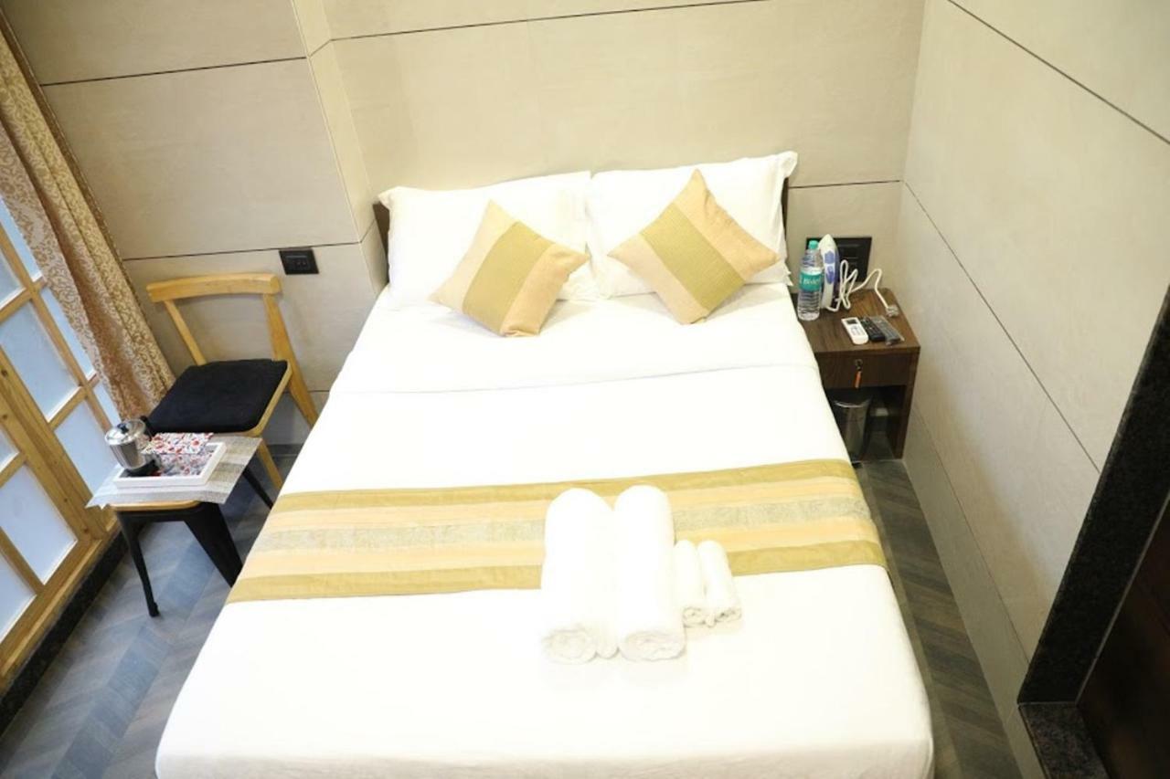 Hotel Dadar Near Station 2*