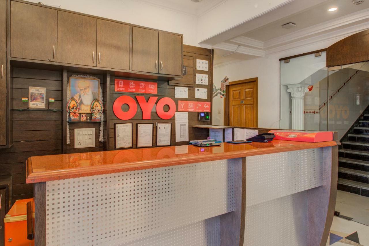 Oyo Flagship 572 Santacruz West Hotel