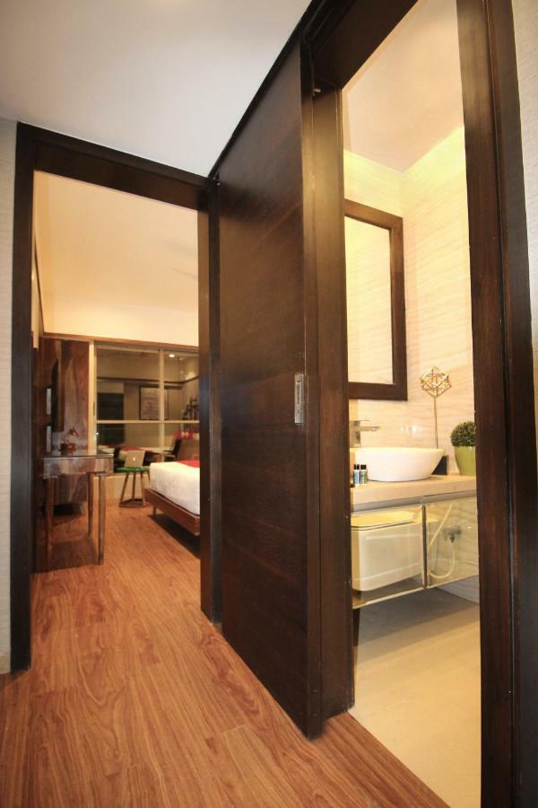 Theory9 Premium Service Khar Mumbai