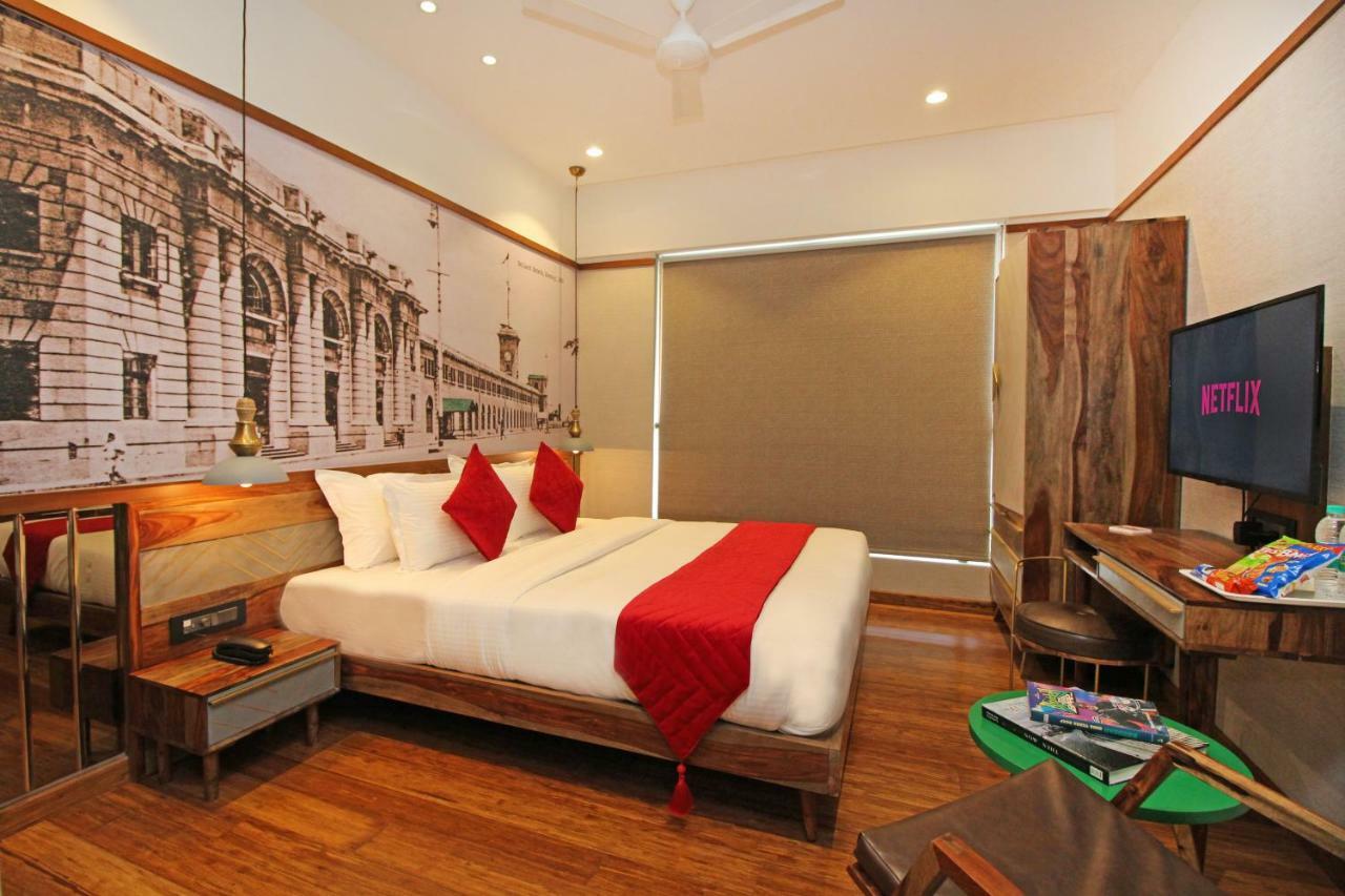 Theory9 Premium Service Khar Apartment Mumbai