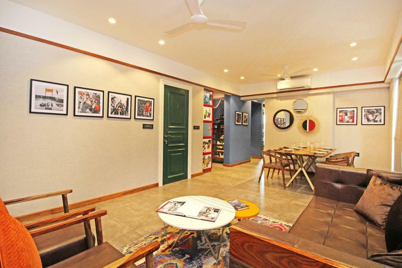 Theory9 Premium Service Khar Apartment