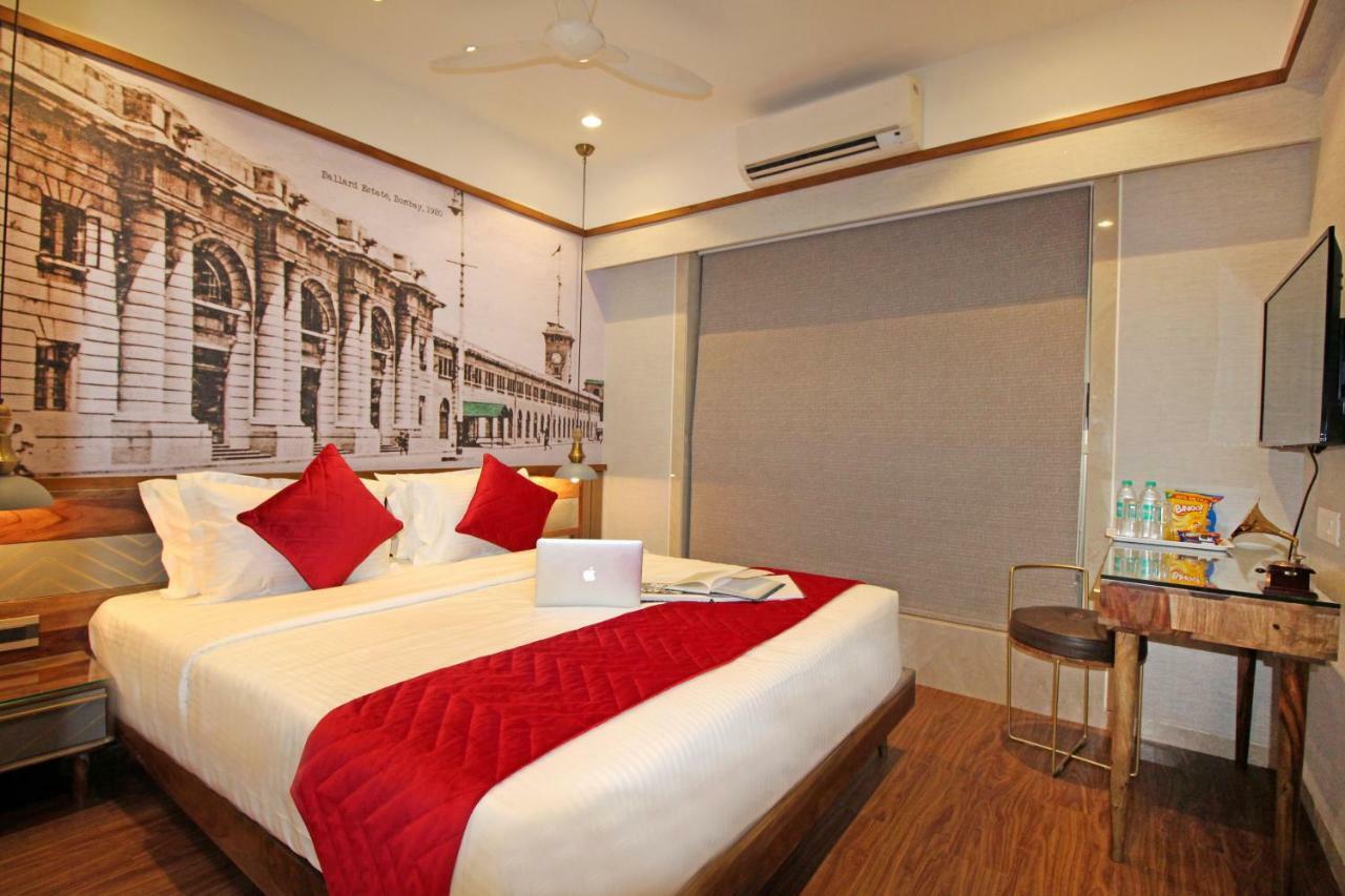 Theory9 Premium Service Khar Apartment